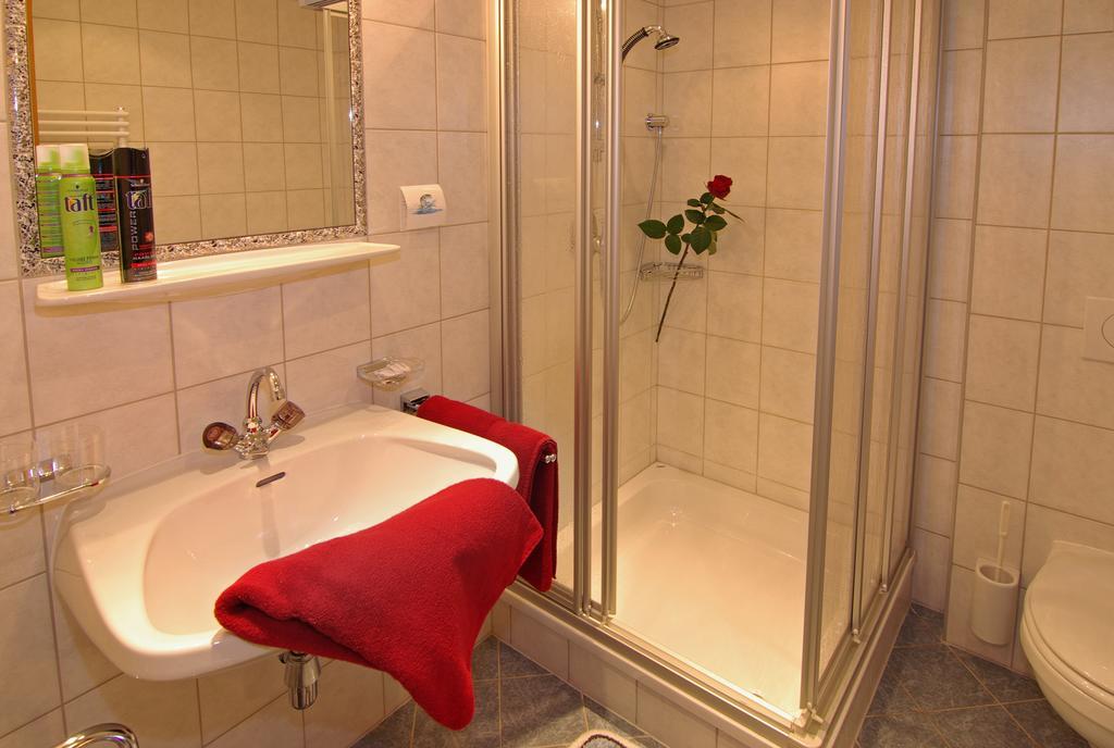 Hotel Garni Romantik 푸겐 객실 사진